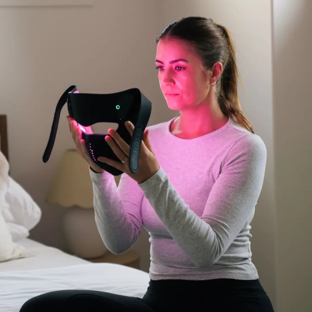 Kiva Red Light Mask - Black